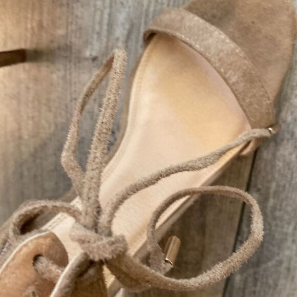 Size 10 Olivia Ferguson Stilettos Suede - Picture 7 of 7